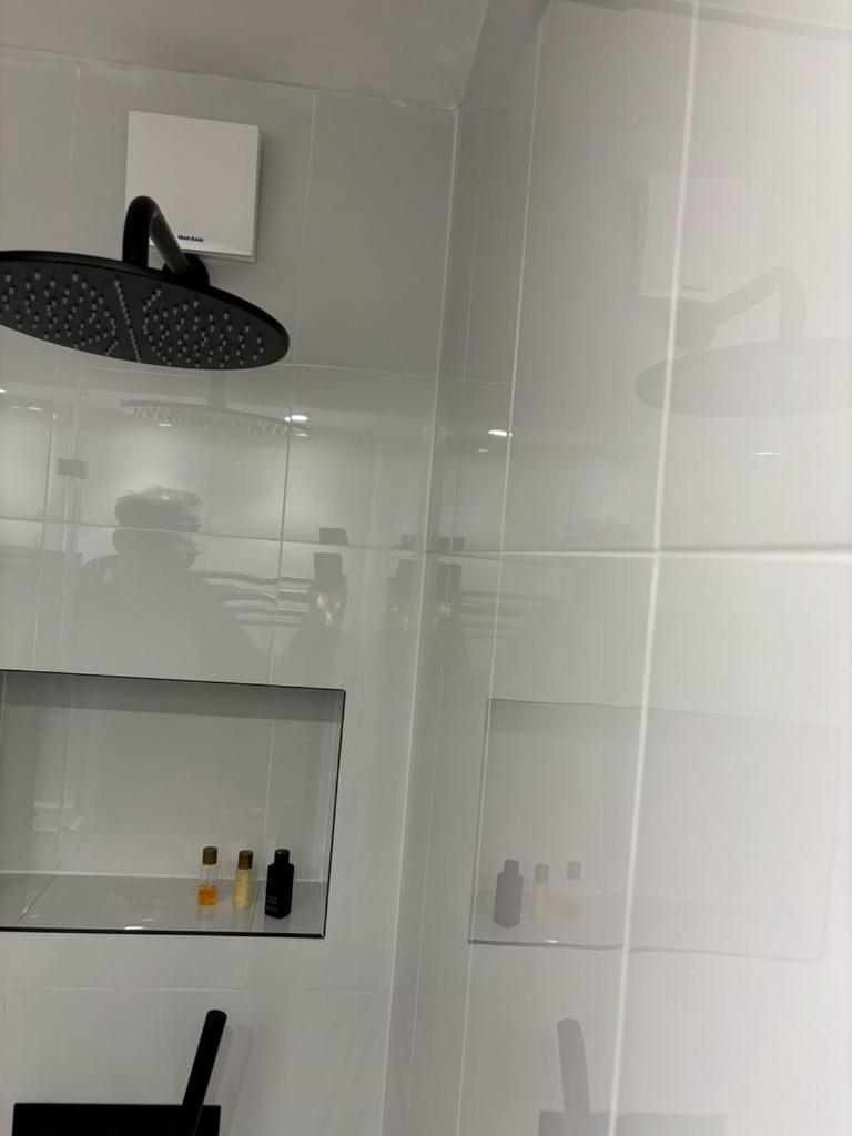Studio Flat In The Heart Of St. Johns Wood Лондон Экстерьер фото